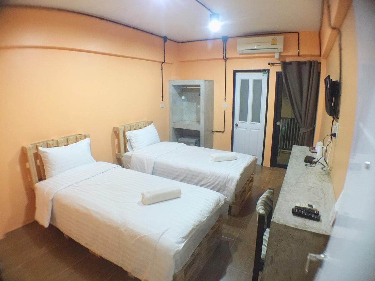 Jb Place Nakhon Pathom Luaran gambar